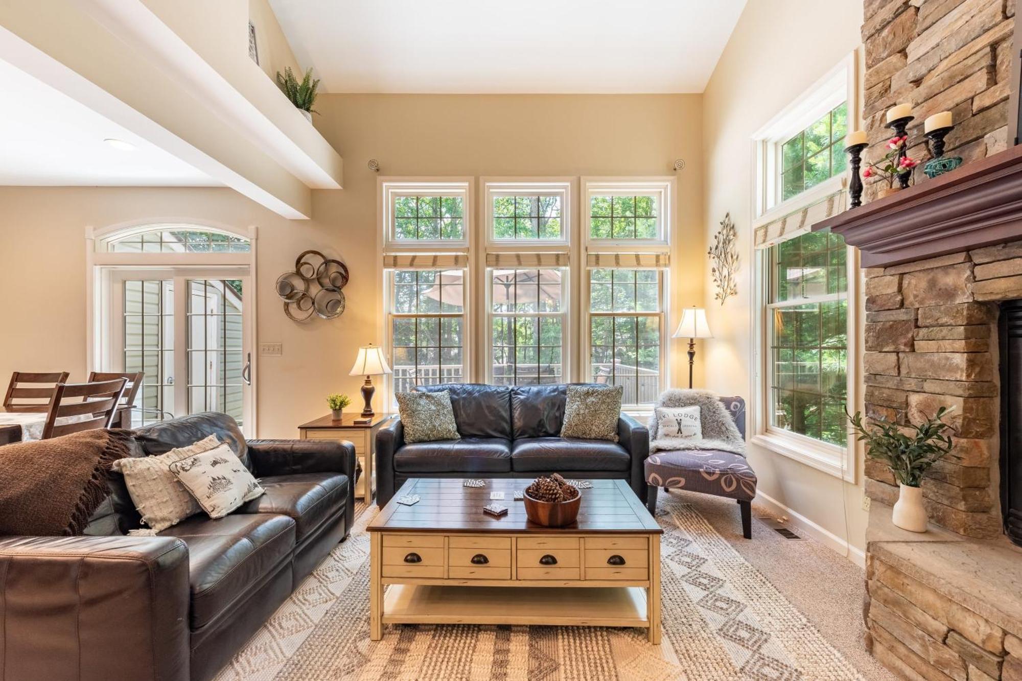לייק הרמוני Highland Hideaway By Avantstay Group Poconos Retreat W Patio Game Room מראה חיצוני תמונה